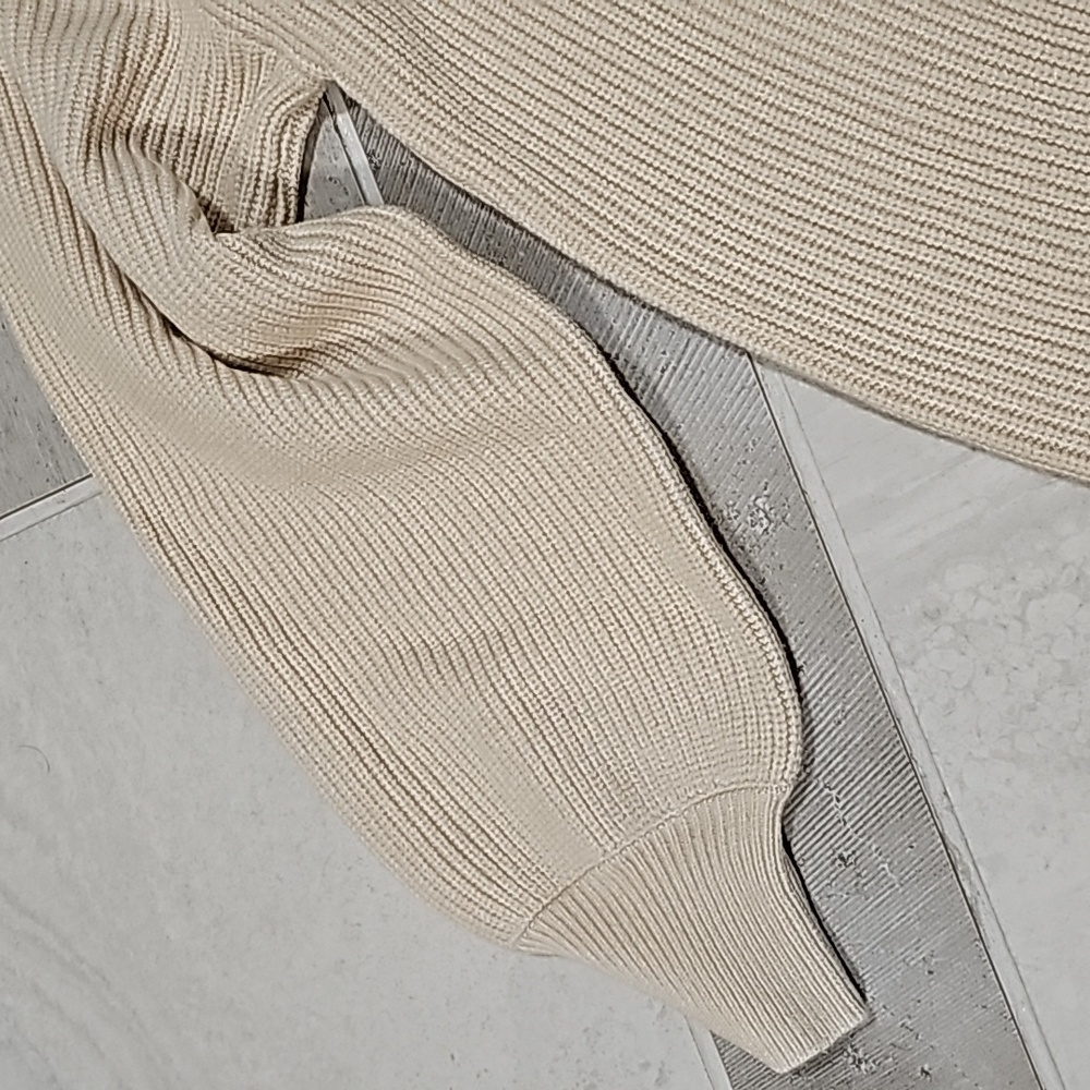 Apricot sweater, brand new - Picture 4 of 6